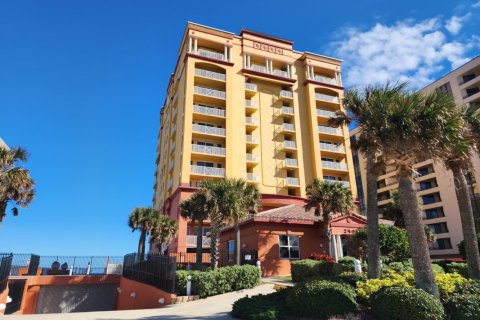 Condo in Daytona Beach Shores, Florida, 3 bedrooms  № 822258 - photo 1
