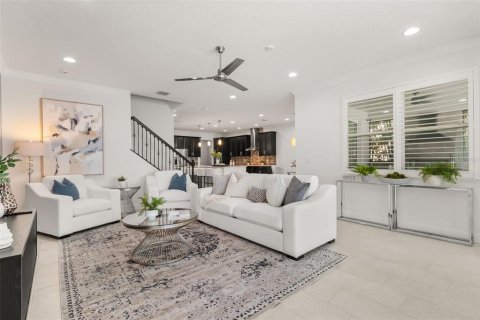 House in Winter Garden, Florida 5 bedrooms, 384.52 sq.m. № 2225498 - photo 30