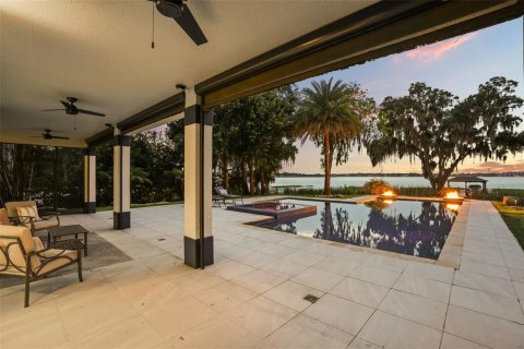 House in Winter Garden, Florida 5 bedrooms, 384.52 sq.m. № 2225498 - photo 28
