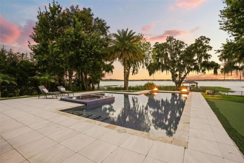 House in Winter Garden, Florida 5 bedrooms, 384.52 sq.m. № 2225498 - photo 20