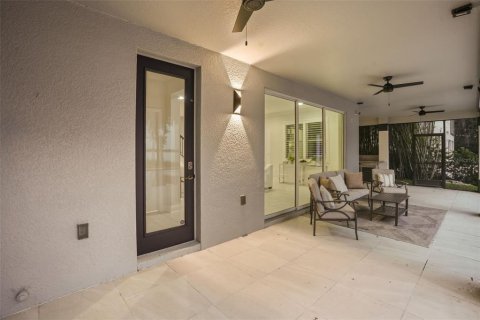 House in Winter Garden, Florida 5 bedrooms, 384.52 sq.m. № 2225498 - photo 19