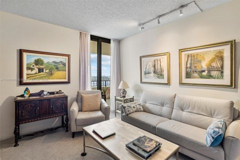 Condominio en venta en Miami, Florida, 3 dormitorios, 150.87 m2 № 1936713 - foto 14