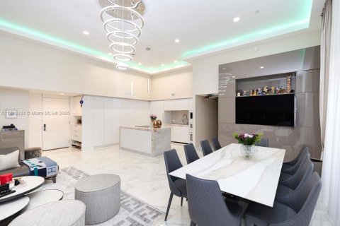 Купить кондоминиум в Халландейл-Бич, Флорида 2 спальни, 165.55м2, № 1985084 - фото 11