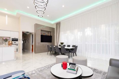 Купить кондоминиум в Халландейл-Бич, Флорида 2 спальни, 165.55м2, № 1985084 - фото 29