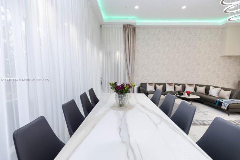 Купить кондоминиум в Халландейл-Бич, Флорида 2 спальни, 165.55м2, № 1985084 - фото 8