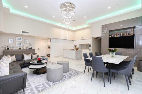 Купить кондоминиум в Халландейл-Бич, Флорида 2 спальни, 165.55м2, № 1985084 - фото 9