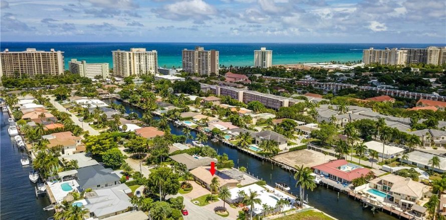 Villa ou maison à Lauderdale-by-the-Sea, Floride 3 chambres, 190.08 m2 № 656468