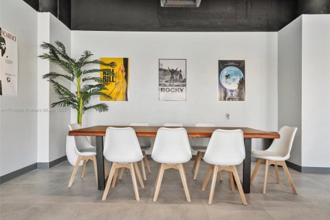 Купить кондоминиум в Майами-Бич, Флорида 1 спальня, 93.18м2, № 1984920 - фото 15