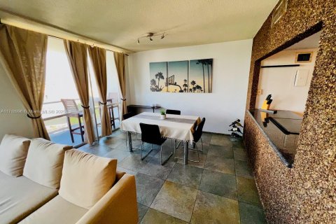 Купить кондоминиум в Майами-Бич, Флорида 1 спальня, 93.18м2, № 1984920 - фото 27