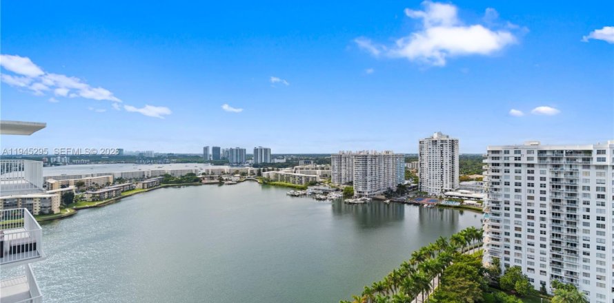 Кондоминиум с 2 спальнями в Авентура, Флорида № 2003123