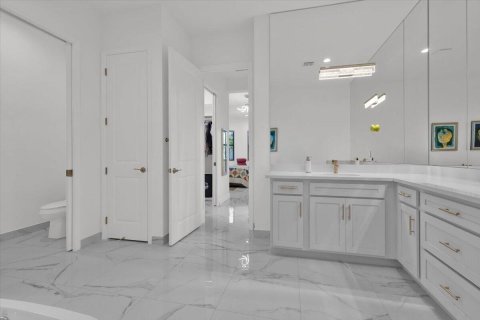 House in Port St. Lucie, Florida 3 bedrooms, 247.86 sq.m. № 2272572 - photo 27