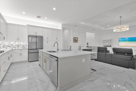 House in Port St. Lucie, Florida 3 bedrooms, 247.86 sq.m. № 2272572 - photo 16