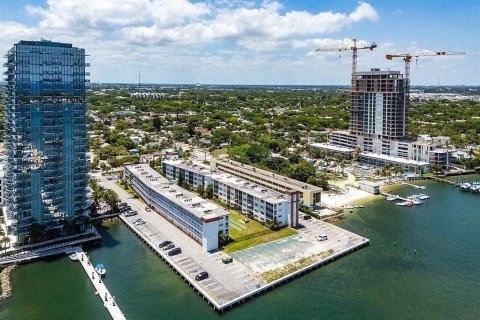 Condominio en alquiler en West Palm Beach, Florida, 1 dormitorio, 55.74 m2 № 2077812 - foto 5
