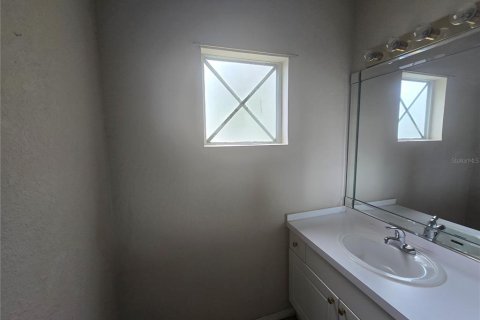 Condo in Sarasota, Florida, 2 bedrooms  № 1849911 - photo 4