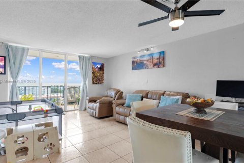 Copropriété à vendre à Miami Beach, Floride: 1 chambre, 73.76 m2 № 2019416 - photo 8