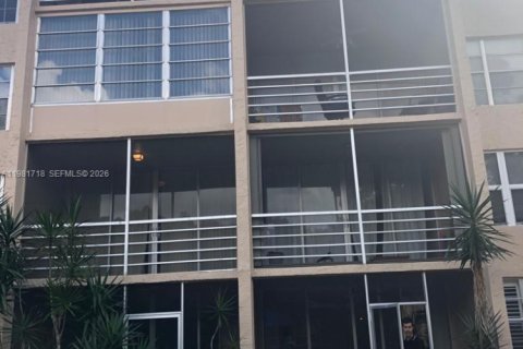 Condo in Davie, Florida, 2 bedrooms  № 2043010 - photo 22