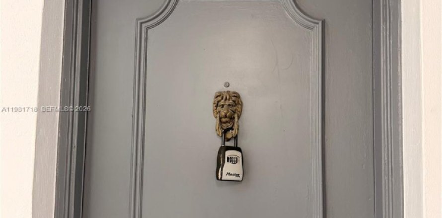 Condo in Davie, Florida, 2 bedrooms  № 2043010