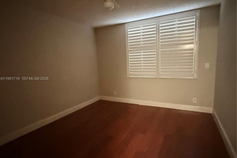 Condo in Davie, Florida, 2 bedrooms  № 2043010 - photo 9