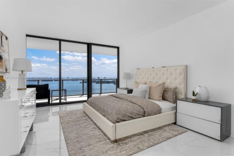 Condominio en venta en Miami, Florida, 5 dormitorios, 296.27 m2 № 1981879 - foto 8