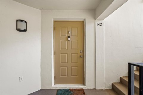Купить кондоминиум в Тарпон-Спрингс, Флорида 4 комнаты, 90.95м2, № 2107196 - фото 6