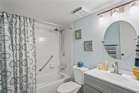 Купить кондоминиум в Тарпон-Спрингс, Флорида 4 комнаты, 90.95м2, № 2107196 - фото 25