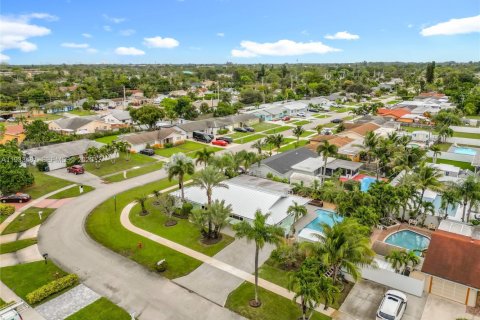 Villa ou maison à vendre à Lake Worth, Floride: 3 chambres, 130.62 m2 № 1991457 - photo 1