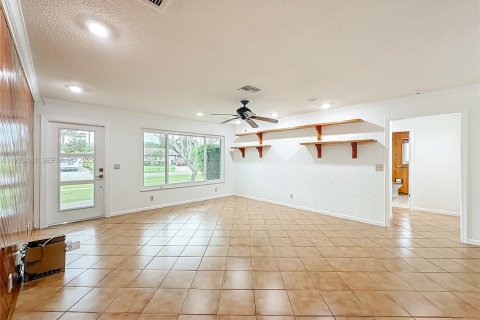 Villa ou maison à vendre à Lake Worth, Floride: 3 chambres, 130.62 m2 № 1991457 - photo 13