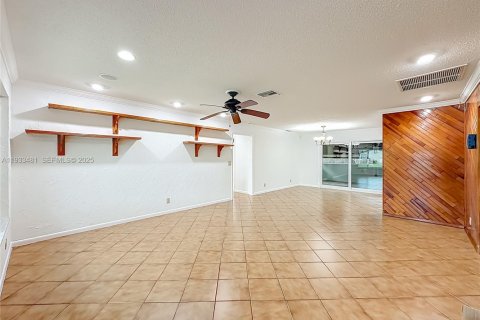 Villa ou maison à vendre à Lake Worth, Floride: 3 chambres, 130.62 m2 № 1991457 - photo 12