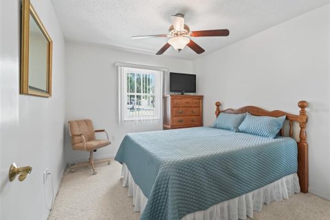 House in Leesburg, Florida 2 bedrooms, 120.4 sq.m. № 1680602 - photo 5