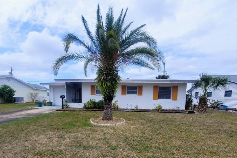Villa ou maison à vendre à Sun City Center, Floride: 2 chambres, 117.61 m2 № 1911059 - photo 2