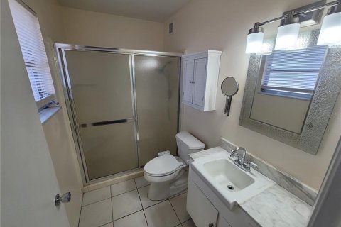 Villa ou maison à vendre à Sun City Center, Floride: 2 chambres, 117.61 m2 № 1911059 - photo 28