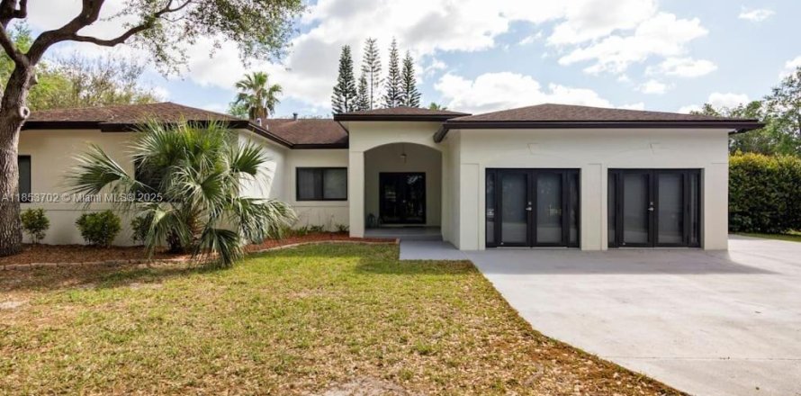 Casa en Homestead, Florida 6 dormitorios, 282.98 m2 № 2015619