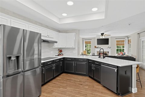 Villa ou maison à vendre à Odessa, Floride: 4 chambres, 236.25 m2 № 2388550 - photo 8