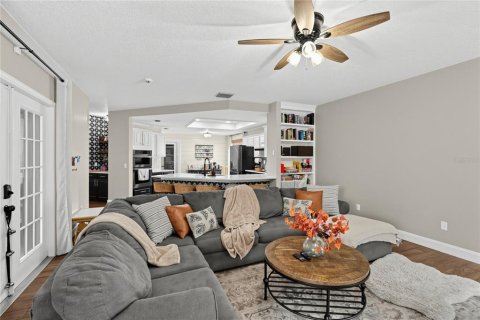 Villa ou maison à vendre à Odessa, Floride: 4 chambres, 236.25 m2 № 2388550 - photo 10