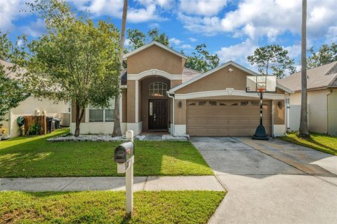 House in Tampa, Florida 3 bedrooms, 206.06 sq.m. № 1919670 - photo 1