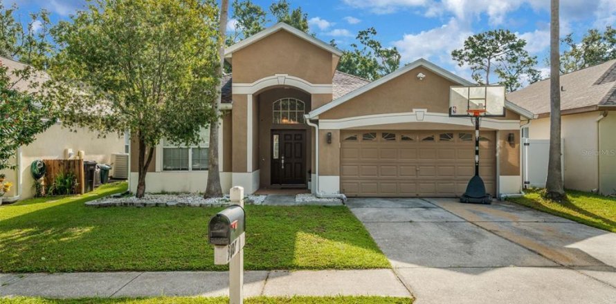 House in Tampa, Florida 3 bedrooms, 206.06 sq.m. № 1919670