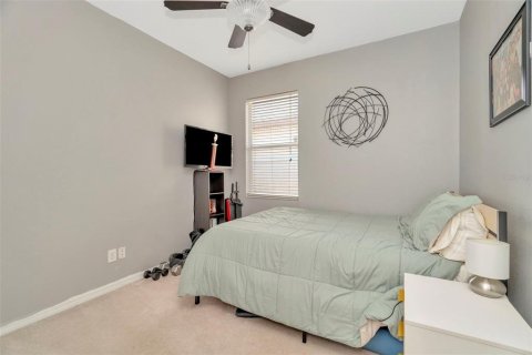 House in Tampa, Florida 3 bedrooms, 206.06 sq.m. № 1919670 - photo 20