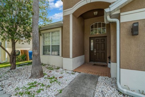 House in Tampa, Florida 3 bedrooms, 206.06 sq.m. № 1919670 - photo 3