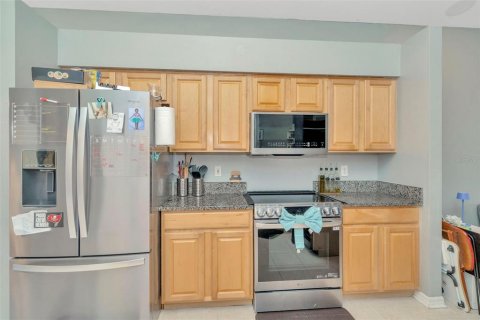 House in Tampa, Florida 3 bedrooms, 206.06 sq.m. № 1919670 - photo 11