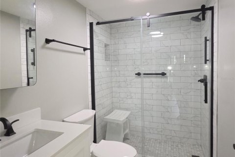 Condo in Port Charlotte, Florida, 1 bedroom № 2109747 - photo 13