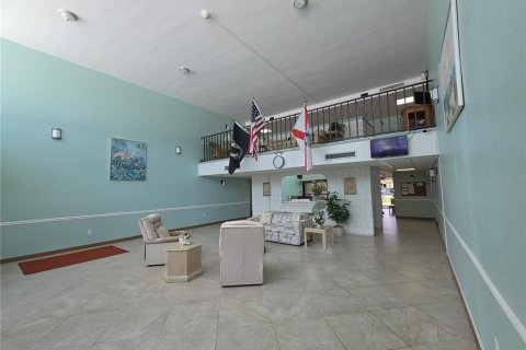 Condo in Port Charlotte, Florida, 1 bedroom № 2109747 - photo 3