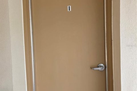 Condo in Port Charlotte, Florida, 1 bedroom № 2109747 - photo 24