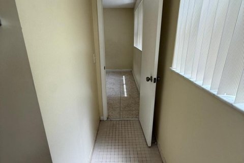 Townhouse in Cooper City, Florida 3 bedrooms, 120.96 sq.m. № 2180707 - photo 23