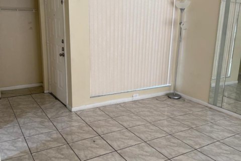 Townhouse in Cooper City, Florida 3 bedrooms, 120.96 sq.m. № 2180707 - photo 9
