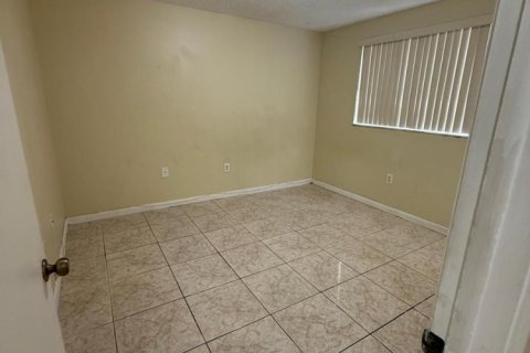 Townhouse in Cooper City, Florida 3 bedrooms, 120.96 sq.m. № 2180707 - photo 30