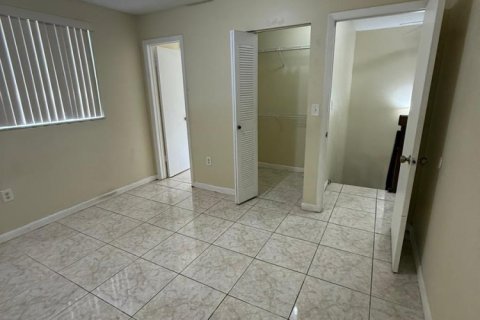 Townhouse in Cooper City, Florida 3 bedrooms, 120.96 sq.m. № 2180707 - photo 29