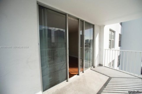 Condo in Aventura, Florida, 2 bedrooms  № 2006224 - photo 13