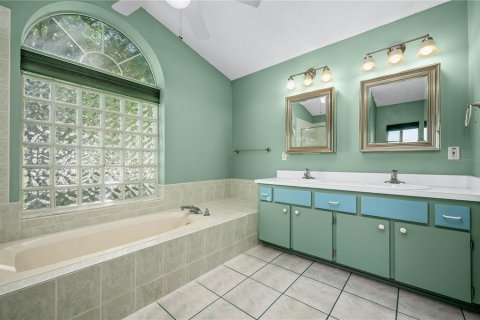 House in Ocala, Florida 2 bedrooms, 157.93 sq.m. № 1640187 - photo 19