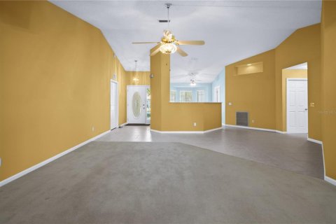 House in Ocala, Florida 2 bedrooms, 157.93 sq.m. № 1640187 - photo 6