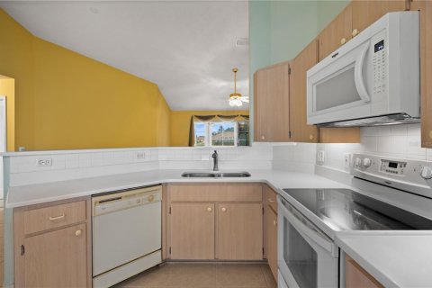 House in Ocala, Florida 2 bedrooms, 157.93 sq.m. № 1640187 - photo 12